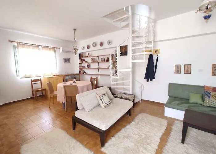 απόλλων Tatil Evi *